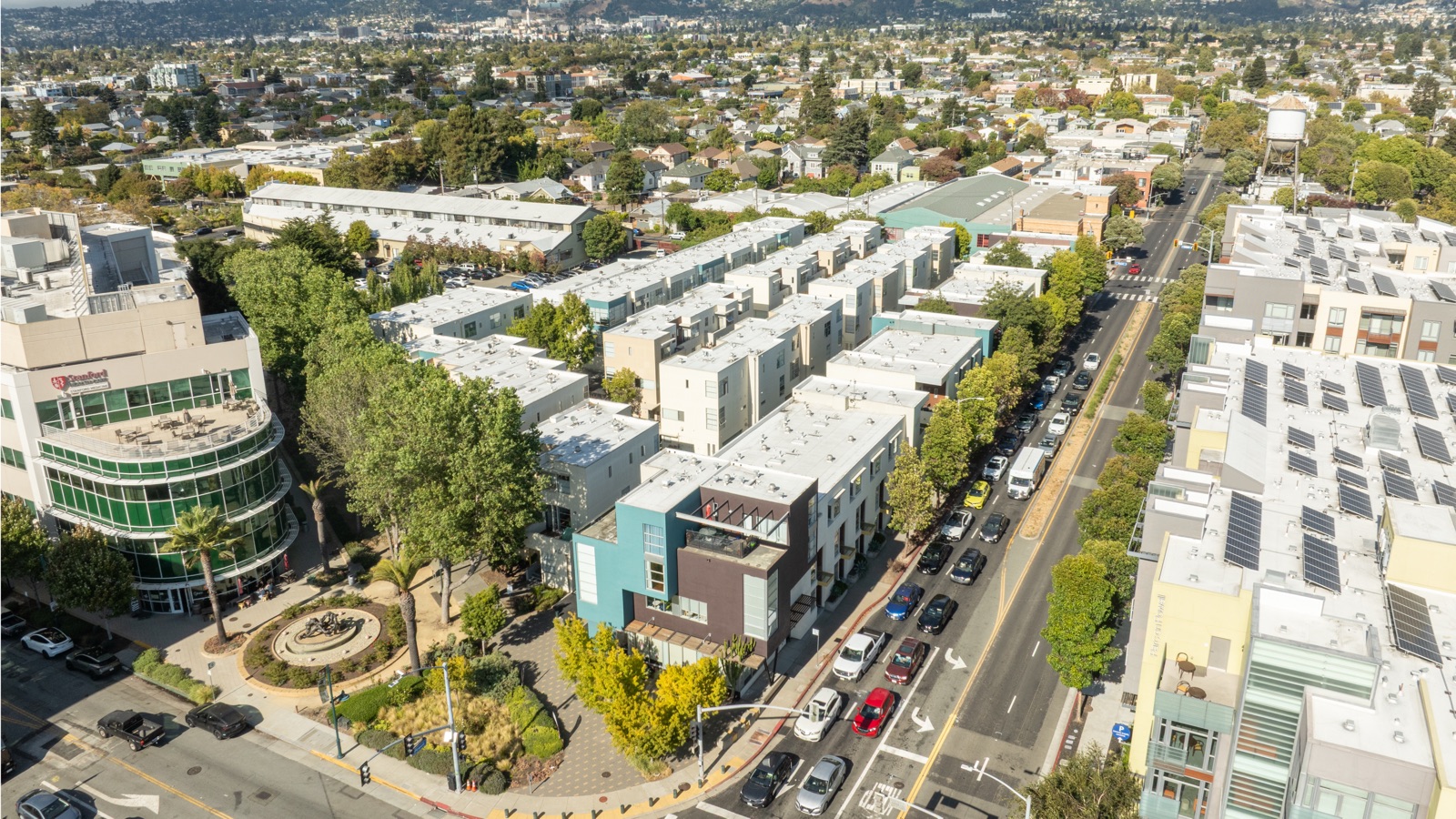 Elevation 22, Emeryville