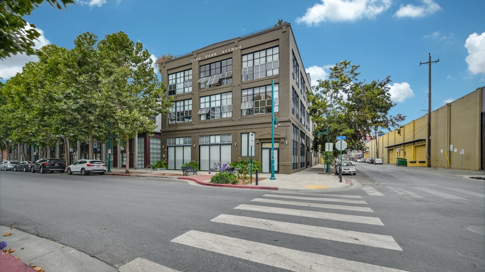 Emeryville Warehouse Lofts — photo 7