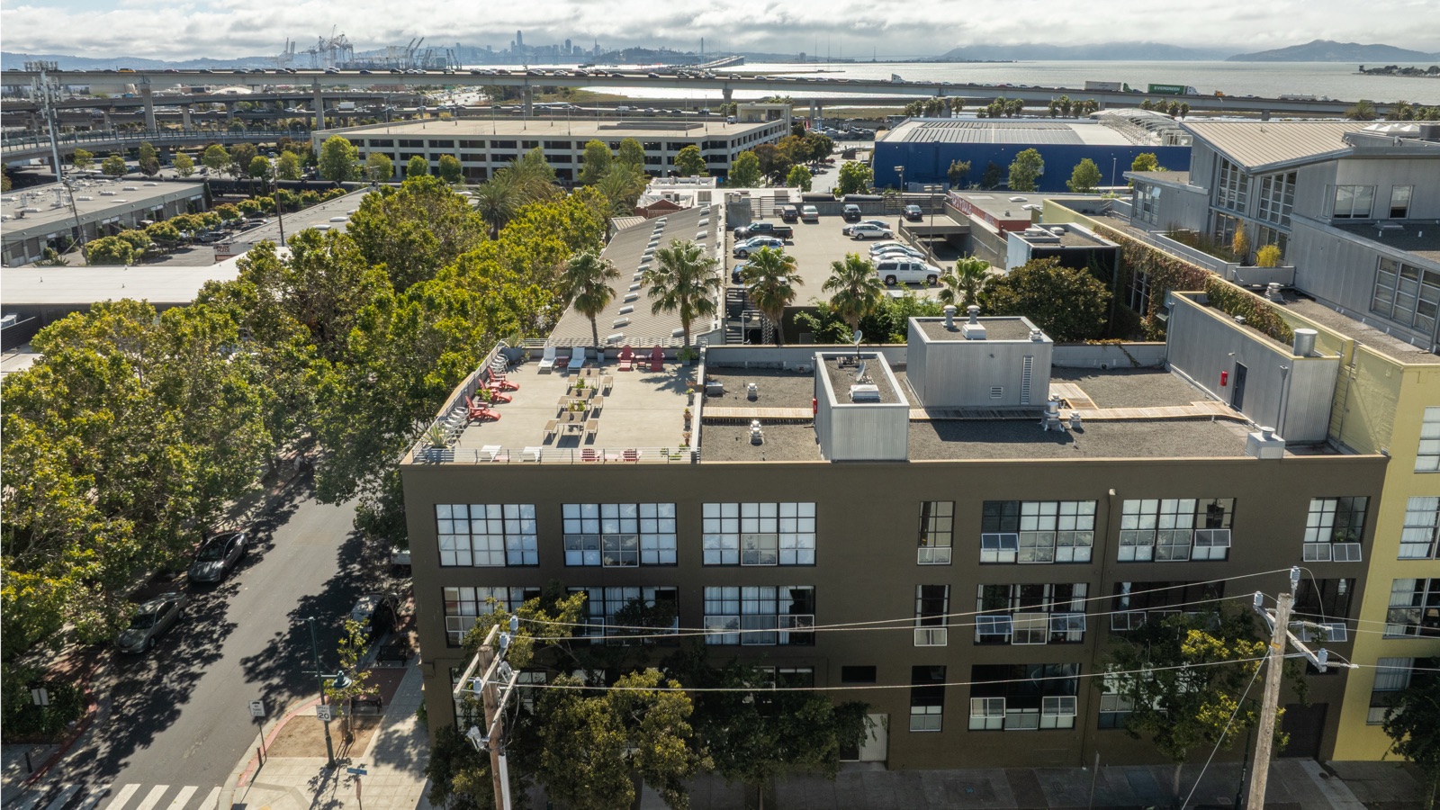 Emeryville Warehouse Lofts — photo 17