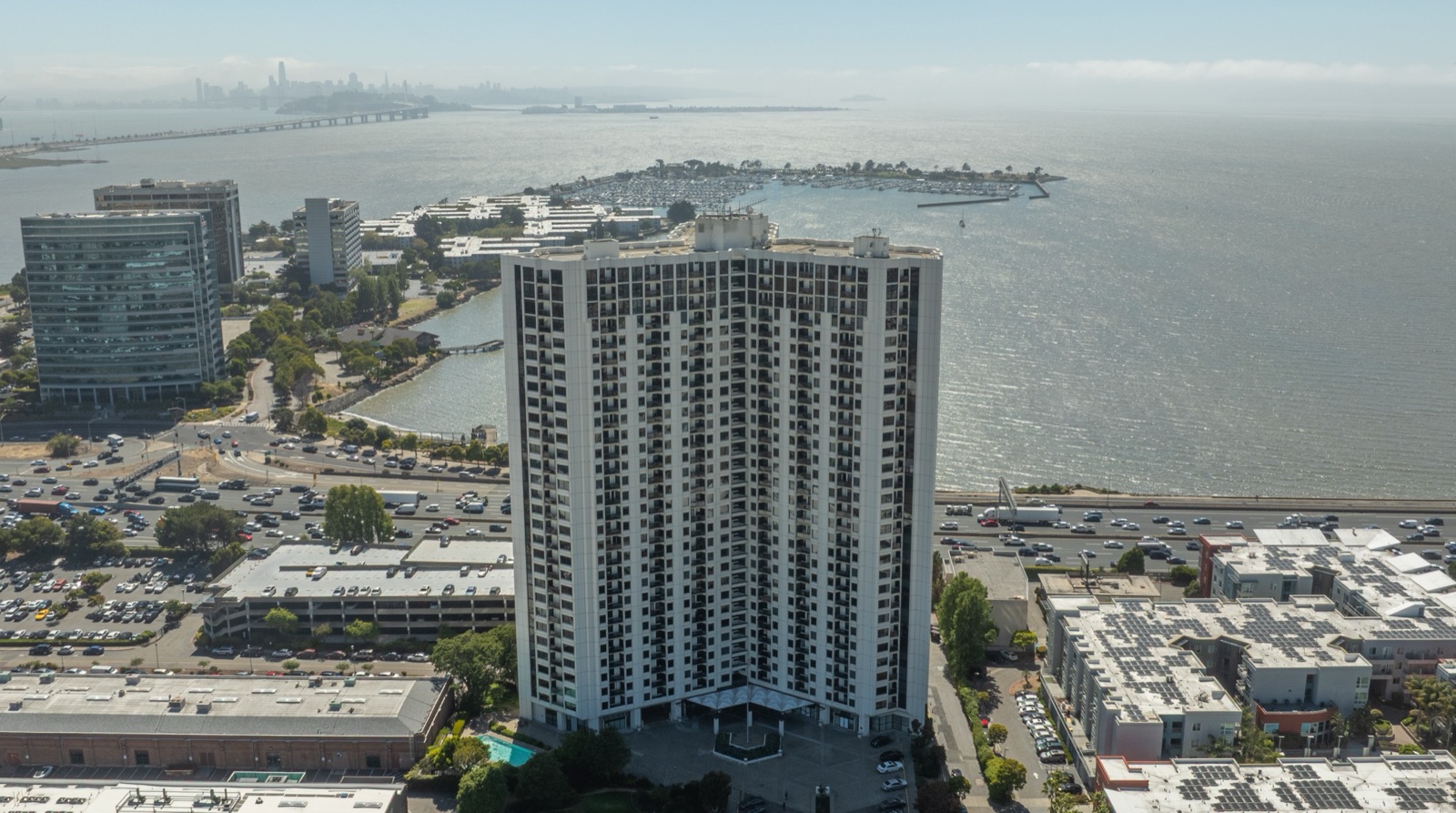 Pacific Park Plaza — photo 2