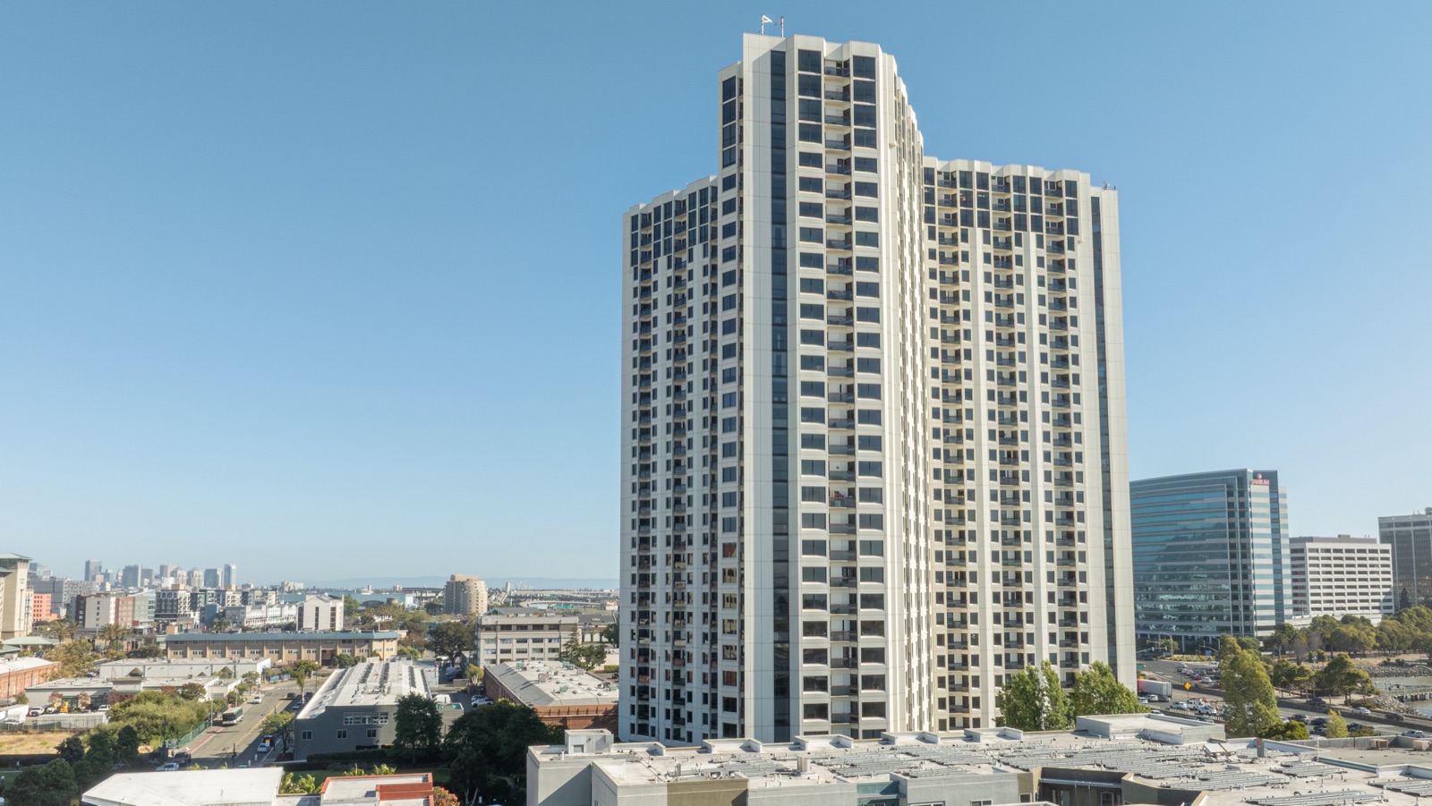 Pacific Park Plaza — photo 13